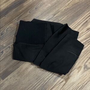 Women’s M - Black Pants